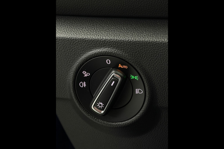 Volkswagen T-Roc 1.5 TSI 3x R-Line Panorama CarPlay
