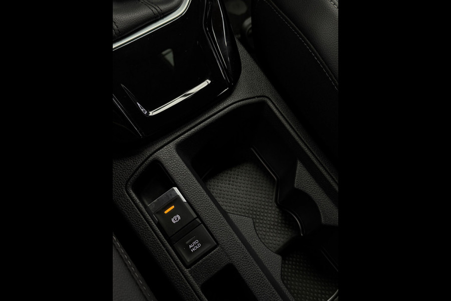 Volkswagen T-Roc 1.5 TSI 3x R-Line Panorama CarPlay
