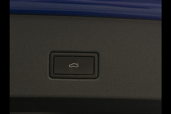Volkswagen T-Roc 1.5 TSI 3x R-Line Panorama CarPlay