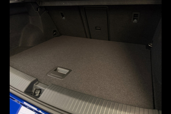Volkswagen T-Roc 1.5 TSI 3x R-Line Panorama CarPlay