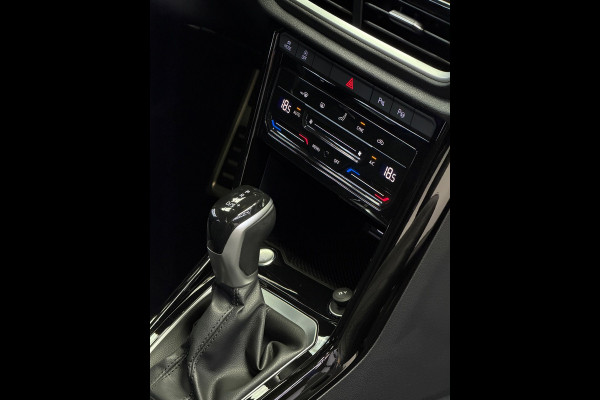 Volkswagen T-Roc 1.5 TSI 3x R-Line Panorama CarPlay