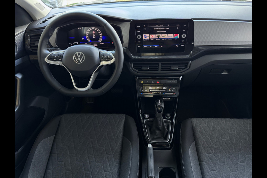 Volkswagen T-Cross ✅ NIEUWE AUTO✅TSI 17''LMV DODE HOEK TREKHAAK CAMERA VIR.COCKPIT STOELVERW. ADAP.CRUISE LMV CARPLAY 2025 ✅ Top Auto's Wijchen , 30 Jaar Specialist in Volkswagen  : Alle Type's : R-Line Edition / Style / First Edition / Highline / Life , Zowel PHEV / HEV / MHEV / Benzine ✅