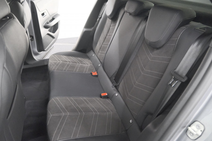 Opel Mokka Turbo 130 AT8 Ultimate | Camera | Adaptieve Cruise Control | Alcantara Bekleding | Apple Carplay