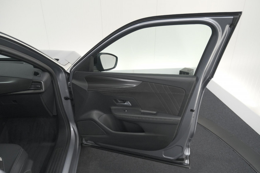 Opel Mokka Turbo 130 AT8 Ultimate | Camera | Adaptieve Cruise Control | Alcantara Bekleding | Apple Carplay