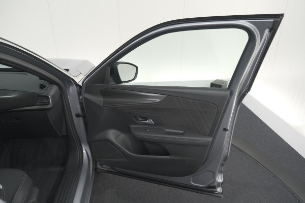 Opel Mokka Turbo 130 AT8 Ultimate | Camera | Adaptieve Cruise Control | Alcantara Bekleding | Apple Carplay