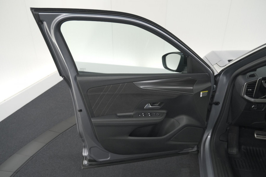 Opel Mokka Turbo 130 AT8 Ultimate | Camera | Adaptieve Cruise Control | Alcantara Bekleding | Apple Carplay