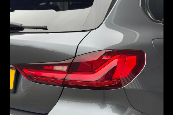 BMW 1-serie 118i M-sport pakket, panoramadak, achteruitrijcamera, Led verlichting,stoelverwarming