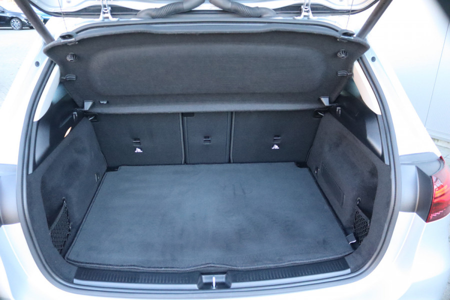 Mercedes-Benz B-Klasse B200 177PK Automaat Mild-Hybrid Luxury Camera/Cruise-control/Elektr.-achterklep/Stoel-stuurverwarming
