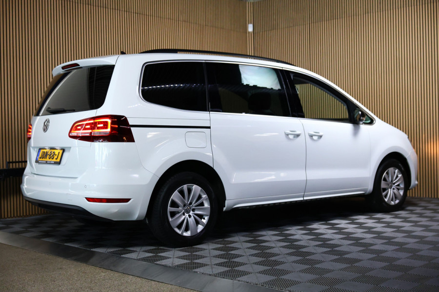 Volkswagen Sharan 1.4 TSI Exclusive Series AVM DSG NAVI CLIMA PDC 7 ZITS STOELVW '21