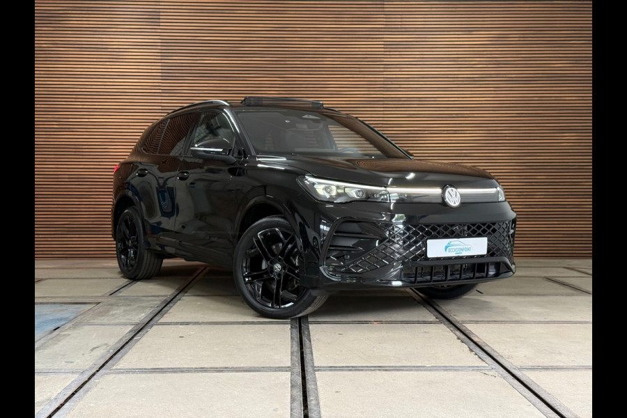 Volkswagen Tiguan 1.5 eTSI R-Line Black|272pk| IQ.Light HD| Pano |H&K | ACC | Side Assist | Trekhaak | DCC Pro | Garantie tot 2030