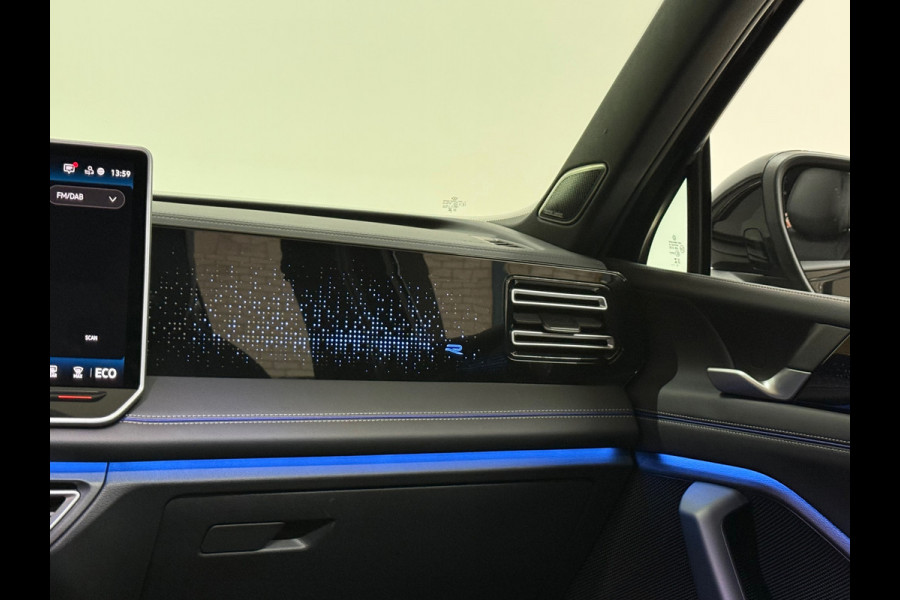 Volkswagen Tiguan 1.5 eTSI R-Line Black|272pk| IQ.Light HD| Pano |H&K | ACC | Side Assist | Trekhaak | DCC Pro | Garantie tot 2030