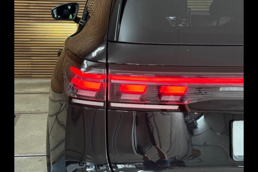 Volkswagen Tiguan 1.5 eTSI R-Line Black|272pk| IQ.Light HD| Pano |H&K | ACC | Side Assist | Trekhaak | DCC Pro | Garantie tot 2030