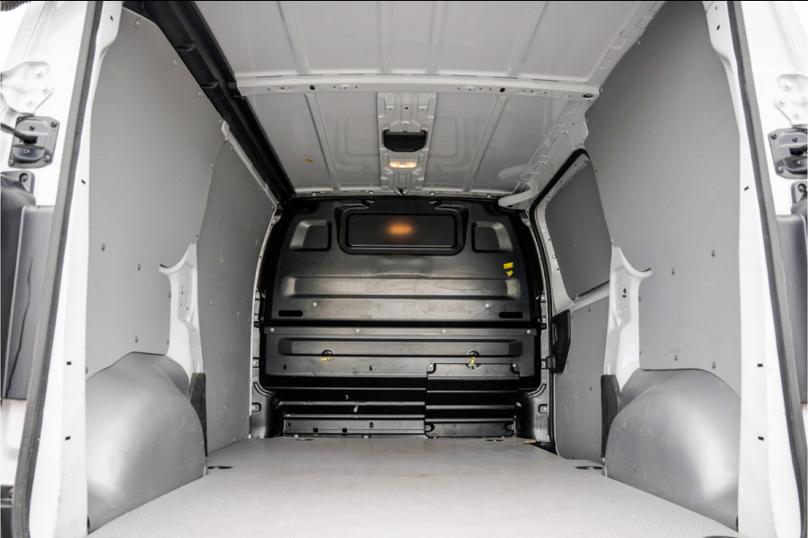 Citroën Jumpy 2.0 BlueHDi | 145 PK | AUTO | Vitrual display | Camera | Carplay | Cruise | Airco | 3-Zits