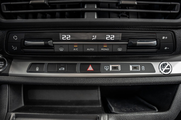 Citroën Jumpy 2.0 BlueHDi | 145 PK | AUTO | Vitrual display | Camera | Carplay | Cruise | Airco | 3-Zits