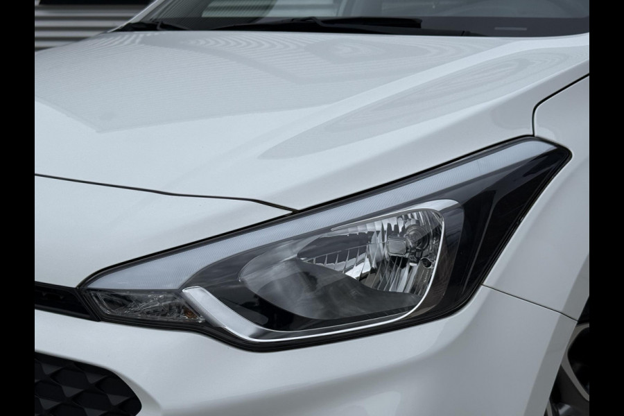 Hyundai i20 1.0 T-GDI Comfort 1e Eigenaar|Navi|Camera|PDC|Airco|Trekhaak|LM Velgen|APK tot 03-2027