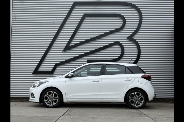 Hyundai i20 1.0 T-GDI Comfort 1e Eigenaar|Navi|Camera|PDC|Airco|Trekhaak|LM Velgen|APK tot 03-2027