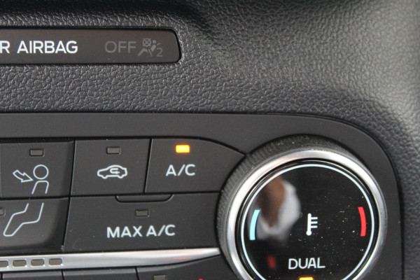 Ford Kuga 2.5-225pk PHEV ST-Line X. Luxe hybride rijden voor een reëel bedrag ! Trekhaak, Winter Pack, Cruise Contol, Climate Control, Camera