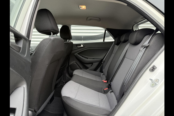 Hyundai i20 1.0 T-GDI Comfort 1e Eigenaar|Navi|Camera|PDC|Airco|Trekhaak|LM Velgen|APK tot 03-2027