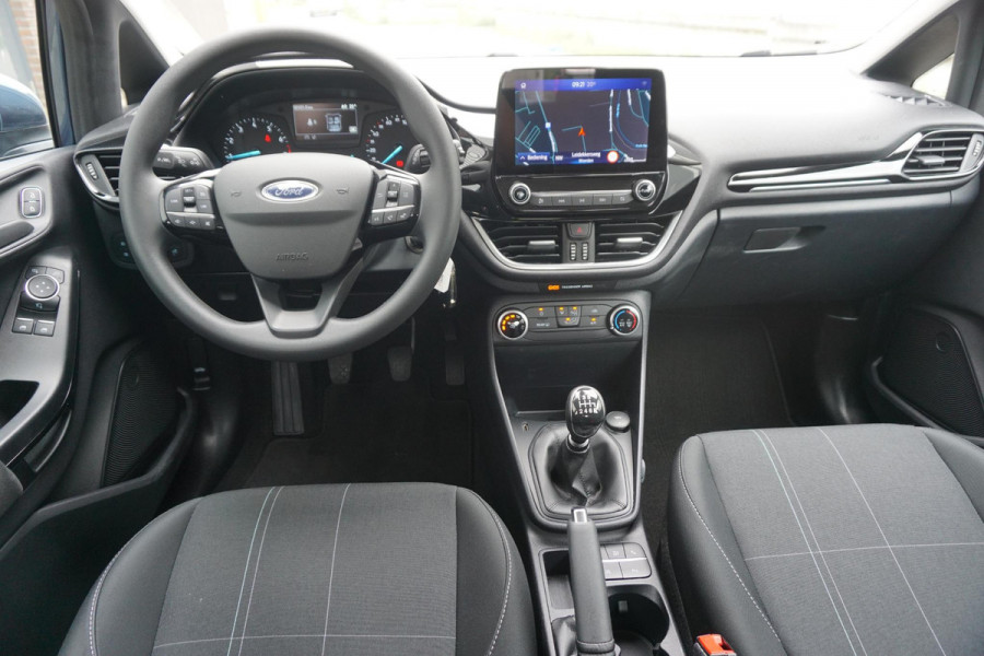 Ford Fiesta 1.0 EcoB.95PK Technology/Parkeersensor voor+achter /Navigatie/AppleCarPlay.