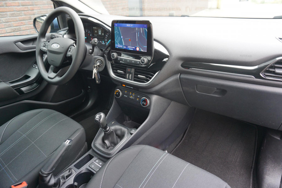 Ford Fiesta 1.0 EcoB.95PK Technology/Parkeersensor voor+achter /Navigatie/AppleCarPlay.