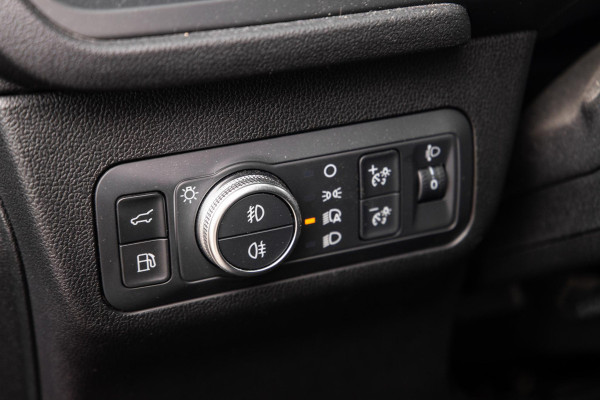 Ford Kuga 2.5 PHEV ST-Line PANORAMADAK / CARPLAY / TREKHAAK / DEALER ONDERHOUDEN / CAMERA