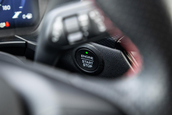 Ford Kuga 2.5 PHEV ST-Line PANORAMADAK / CARPLAY / TREKHAAK / DEALER ONDERHOUDEN / CAMERA