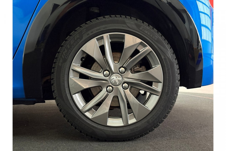 Peugeot e-208 BWJ 2023 | SOH 96% EV 136PK Ac Pack 50 kWh | NAVI | CLIMA | CARPLAY | LICHTMETAAL | PDC | CRUISE |