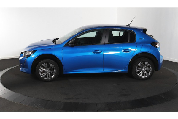 Peugeot e-208 BWJ 2023 | SOH 96% EV 136PK Ac Pack 50 kWh | NAVI | CLIMA | CARPLAY | LICHTMETAAL | PDC | CRUISE |