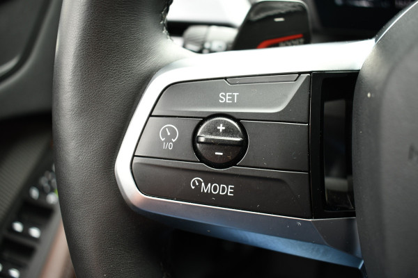 BMW 1-serie 120 M-Sport Pano ACC 360 HUD Massage H/K 19inch El-Klep