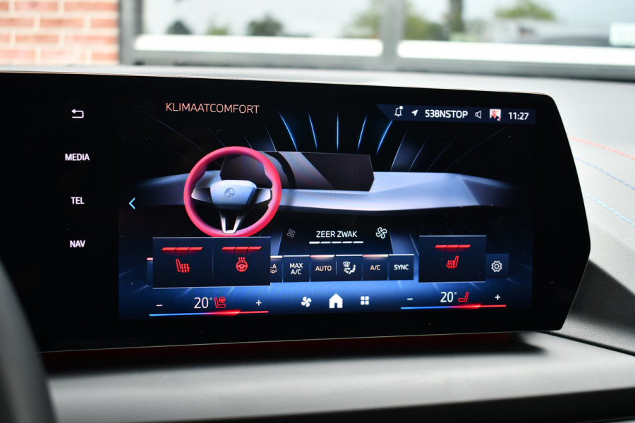BMW 1-serie 120 M-Sport Pano ACC 360 HUD Massage H/K 19inch El-Klep