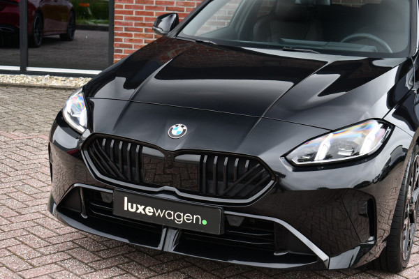 BMW 1-serie 120 M-Sport Pano ACC 360 HUD Massage H/K 19inch El-Klep