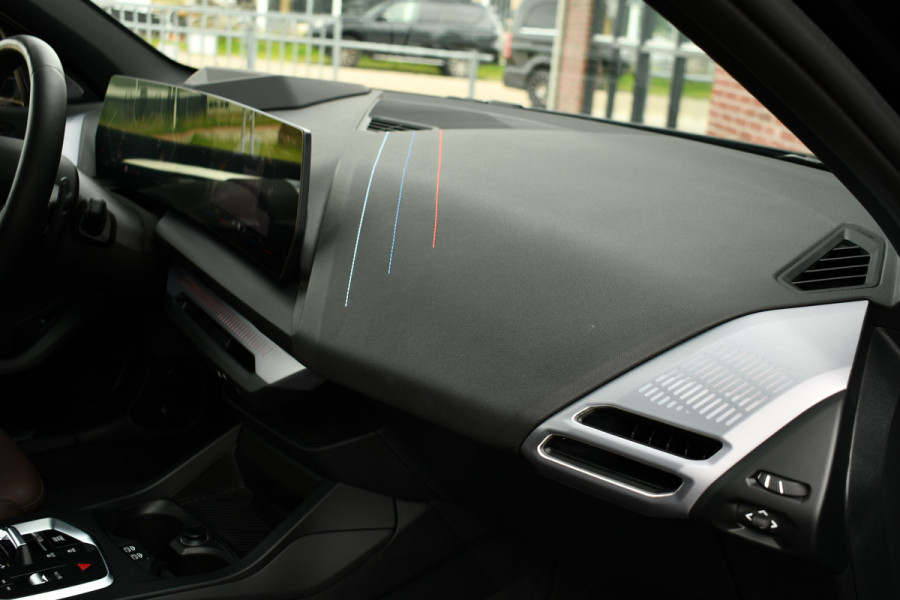 BMW 1-serie 120 M-Sport Pano ACC 360 HUD Massage H/K 19inch El-Klep