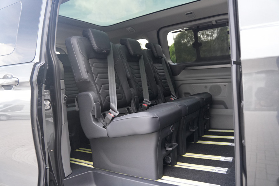 Ford Tourneo Custom 340 2.5 PHEV L2H1 Titanium X 232pk | ACC | Pano | B&O | Elek. schuifdeuren | 360 camera | Elek-Trekhaak | Prijs excl. BTW
