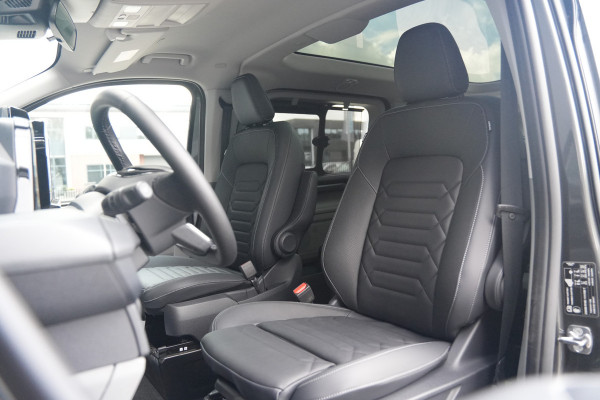 Ford Tourneo Custom 340 2.5 PHEV L2H1 Titanium X 232pk | ACC | Pano | B&O | Elek. schuifdeuren | 360 camera | Elek-Trekhaak | Prijs excl. BTW