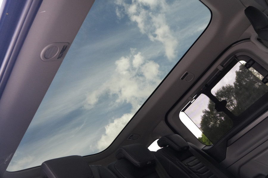 Ford Tourneo Custom 340 2.5 PHEV L2H1 Titanium X 232pk | ACC | Pano | B&O | Elek. schuifdeuren | 360 camera | Elek-Trekhaak | Prijs excl. BTW