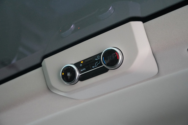 Ford Tourneo Custom 340 2.5 PHEV L2H1 Titanium X 232pk | ACC | Pano | B&O | Elek. schuifdeuren | 360 camera | Elek-Trekhaak | Prijs excl. BTW