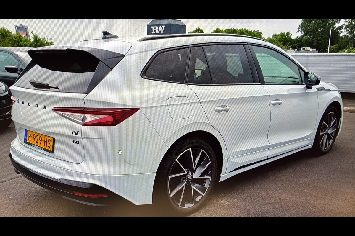 Škoda ENYAQ iV BWJ 2022 | 60 Sportline SOH 91,72% | SPORTSTOELEN | LEER/ALCANTARA | CARPLAY | CAMERA A | CLIMA |