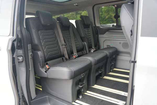 Ford Tourneo Custom 340 2.5 PHEV L2H1 Titanium X 232pk | ACC | Pano | B&O | Elek. schuifdeuren | 360 camera | Elek-Trekhaak | Prijs excl. BTW