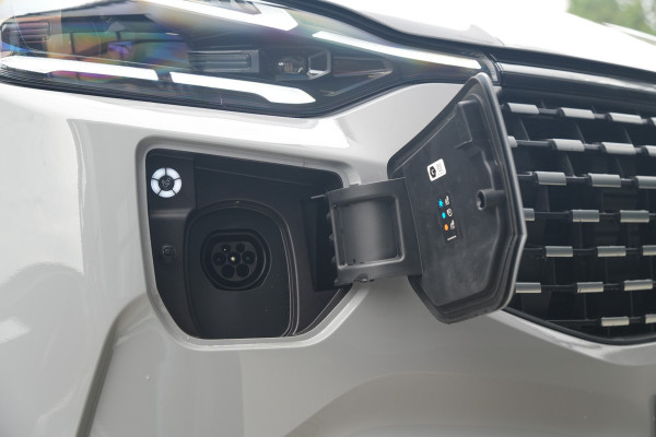 Ford Tourneo Custom 340 2.5 PHEV L2H1 Titanium X 232pk | ACC | Pano | B&O | Elek. schuifdeuren | 360 camera | Elek-Trekhaak | Prijs excl. BTW