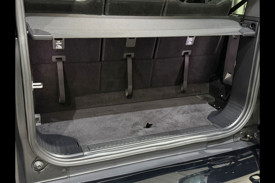 Land Rover Defender 130 3.0 P400 130 X 8p / Pano / Meridian / Stoelventilatie / Garantie tot 04-01-2029