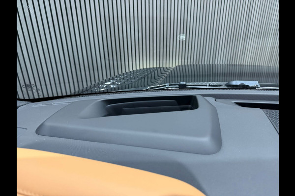 Land Rover Defender 130 3.0 P400 130 X 8p / Pano / Meridian / Stoelventilatie / Garantie tot 04-01-2029