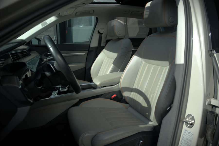 Audi e-tron e-tron 55 quattro advanced Pro Line Plus 95 kWh | Panoramadak | Bang & Olufsen | Stoelkoeling | Stoelverwarming | Massage | Head-Up Display | 360 Camera | Matrix LED | Luchtvering | Memory Seats | Elektrisch Verstelbare Stoelen |