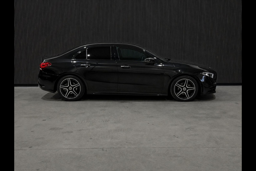 Mercedes-Benz A-Klasse 200 Launch Edition AMG / Camera / CarPlay / Cruise / PDC