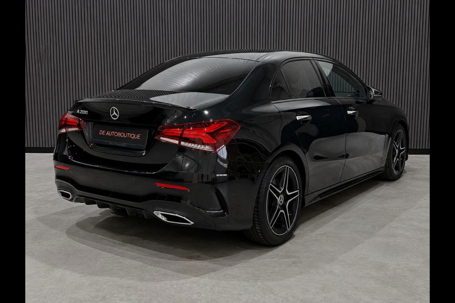 Mercedes-Benz A-Klasse 200 Launch Edition AMG / Camera / CarPlay / Cruise / PDC