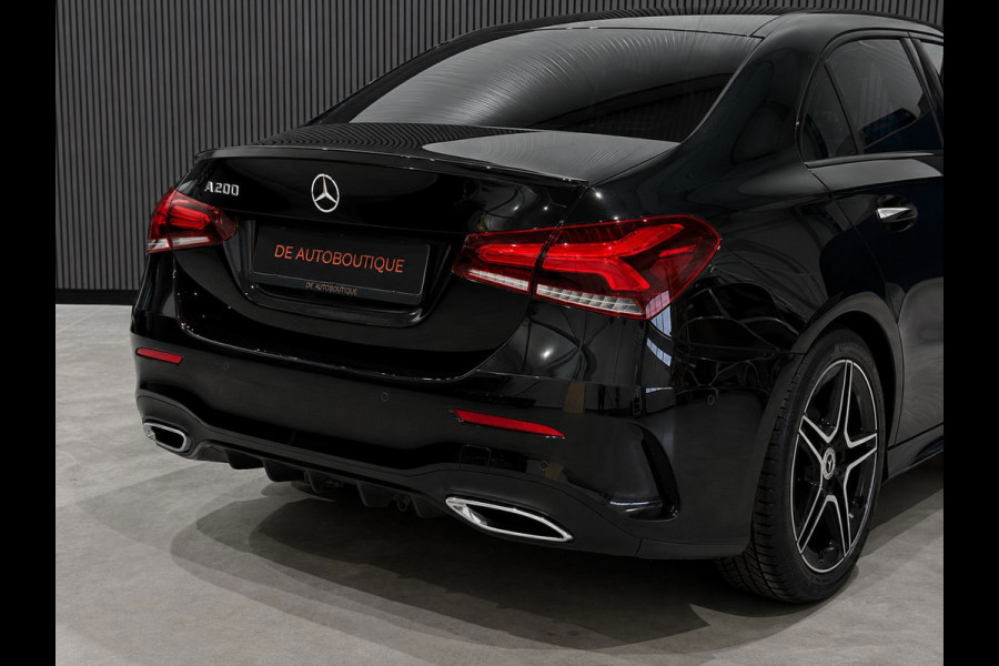 Mercedes-Benz A-Klasse 200 Launch Edition AMG / Camera / CarPlay / Cruise / PDC
