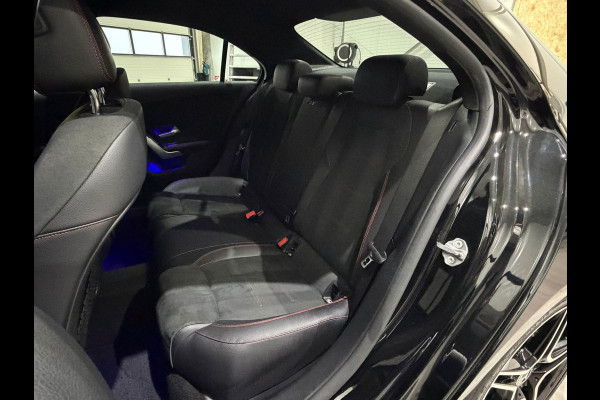 Mercedes-Benz A-Klasse 200 Launch Edition AMG / Camera / CarPlay / Cruise / PDC