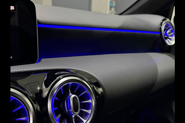 Mercedes-Benz A-Klasse 200 Launch Edition AMG / Camera / CarPlay / Cruise / PDC