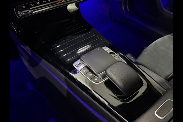 Mercedes-Benz A-Klasse 200 Launch Edition AMG / Camera / CarPlay / Cruise / PDC