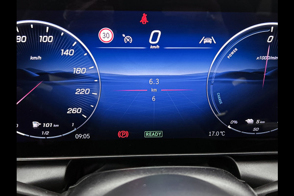 Mercedes-Benz GLC 300e 4MATIC Business Solution AMG | Advanced plus | Nightpakket | Parkeerpakket met achteruitcamera | Trekhaak | Middenconsole metaalstructuur | 19” vijfspaaks lichtmetalen AMG-velgen | URBAN GUARD Plus | Warmtewerend, donkergetint glas |