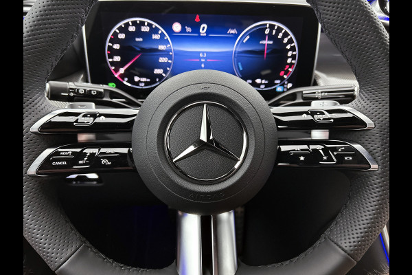 Mercedes-Benz GLC 300e 4MATIC Business Solution AMG | Advanced plus | Nightpakket | Parkeerpakket met achteruitcamera | Trekhaak | Middenconsole metaalstructuur | 19” vijfspaaks lichtmetalen AMG-velgen | URBAN GUARD Plus | Warmtewerend, donkergetint glas |